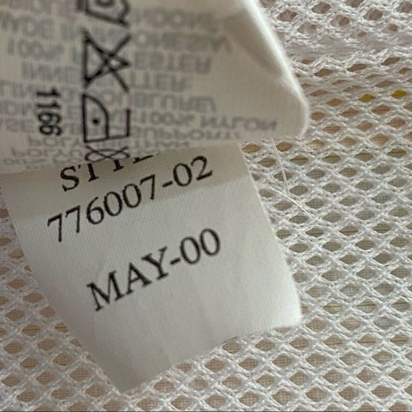 Vintage Gap Lightweight Zippered Vest Hooded - Picture 7 of 8